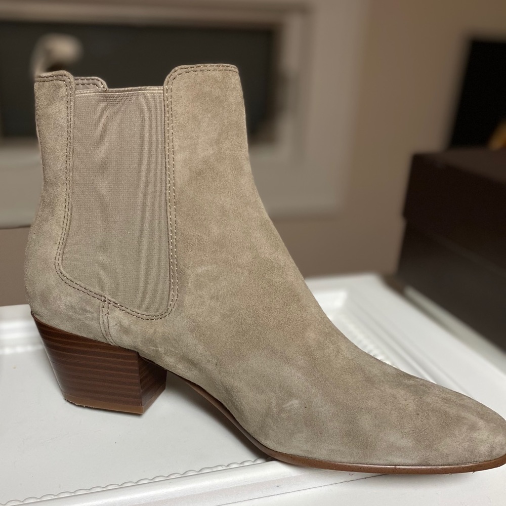 SAM EDELMAN BARELY WORN BOOTIES